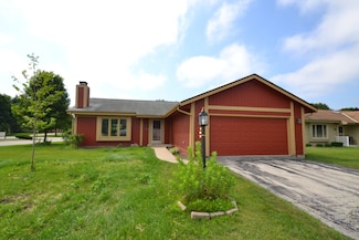 3707 Honey Tree Ln, Milwaukee, WI 53221