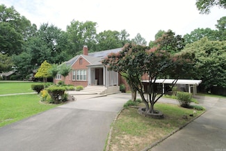 1811 Countryside Ln, Paragould, AR 72450