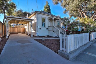1186 3rd St, Monterey, CA 93940