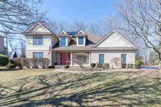 4450 Boulder Pond Dr, Ann Arbor, MI 48108