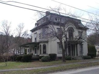 11 Main St Unit E, Williamsburg, MA 01096