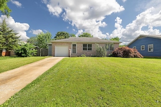 1704 E Latoka St, Springfield, MO 65804