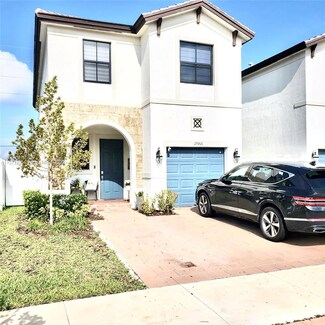10966 W 35th Way, Hialeah, FL 33018