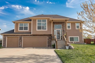 15233 Sycamore St, Basehor, KS 66007