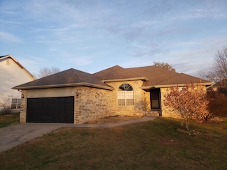 3610 N 31st St, Ozark, MO 65721
