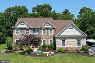 55 Stella Dr, Sinking Spring, PA 19608