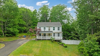 19 Fox Run Rd, Gray, ME 04039
