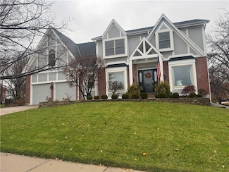 10506 Ballentine St, Overland Park, KS 66214