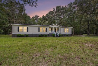 261 Rogers Rd, Saint Stephen, SC 29479
