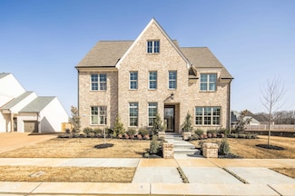 284 Beckham Dr, Collierville, TN 38017