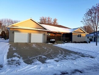 901 4th Ave SE, Pipestone, MN 56164