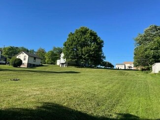 4120 New Texas Rd, Pittsburgh, PA 15239