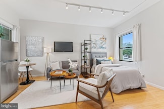 1822 15th St NW Unit 305, Washington, DC 20009