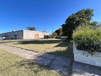 1601 Victoria St, Laredo, TX 78040