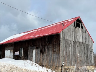 189 Dennis Rd, Oswego, NY 13126
