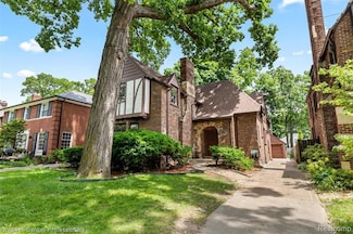 19510 Stratford Rd, Detroit, MI 48221