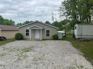 250 College Cir, Eolia, MO 63344