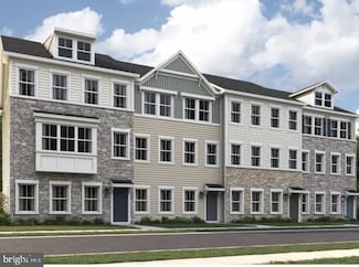 10616 Roundstone Ln, Waldorf, MD 20695