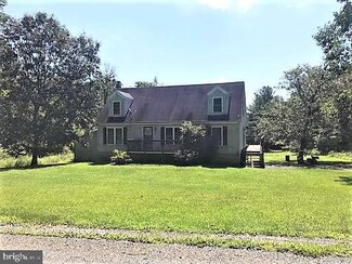 399 Boyds Hollow Rd, Biglerville, PA 17307