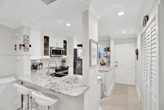 9395 Boca Cove Cir Unit 1208, Boca Raton, FL 33428