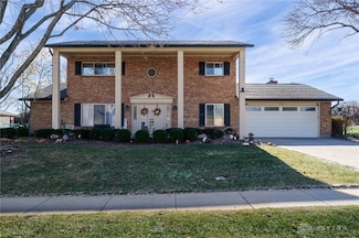 7400 Roselake Dr, Dayton, OH 45414