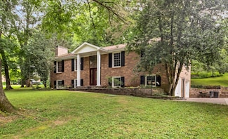 621 Idlewood Dr, Clarksville, TN 37043