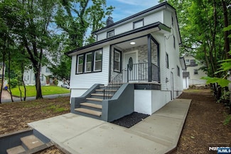 1470 Gaylord Terrace, Teaneck, NJ 07666