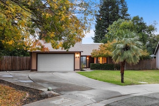15 Landau Ct, Sacramento, CA 95833