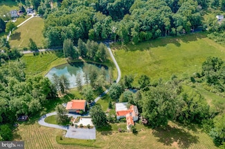 1211 Hollow Rd, Chester Springs, PA 19425