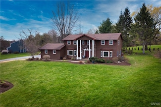 3542 Lost Hollow Rd, Skaneateles, NY 13152