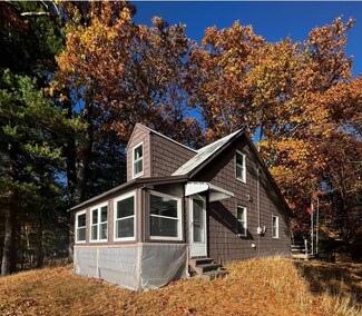 24 S Lakeside Ave, Haverhill, MA 01835