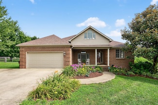 210 Squires Pointe Rd, Paris, KY 40361