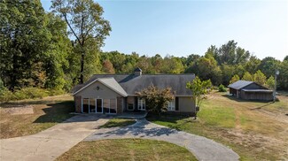 3323 Wagon Wheel Rd, Springdale, AR 72762