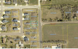 1403 Dakota St, Yankton, SD 57078