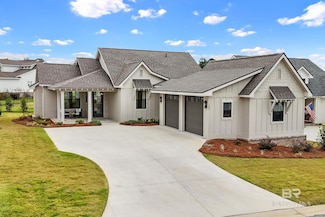 152 Hyacinth St, Fairhope, AL 36532