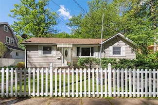 190 Prall Ave, Staten Island, NY 10312