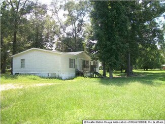 18980 Harrell Averett Ln, Livingston, LA 70754