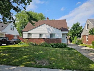20007 Lancaster St, Harper Woods, MI 48225
