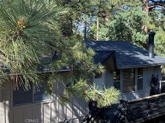 25300 Marion Ridge Dr, Idyllwild-Pine Cove, CA 92549