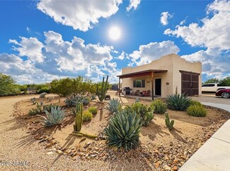 1033 E Irvine Rd, Phoenix, AZ 85086