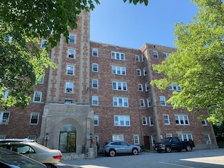 195 Thomas Burgin Pkwy Unit 303, Quincy, MA 02169