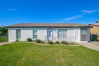 2076 Waters Dr, Marrero, LA 70072