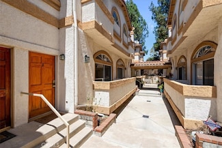 20008 Sherman Way Unit D, Winnetka, CA 91306