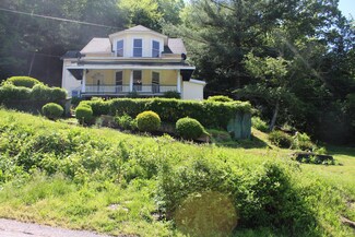 500 James St, Hinton, WV 25951