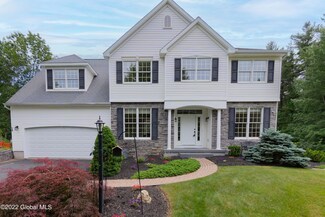 79 Deer Run Hollow, Clifton Park, NY 12065