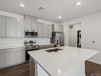 6153 N Ceylon St Unit 206, Denver, CO 80249