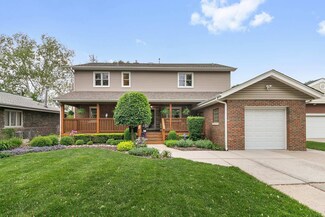 3542 W 98th St, Evergreen Park, IL 60805
