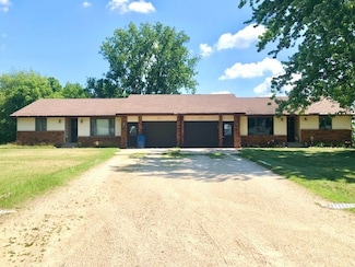 29176 & 29180 Terra Vista Dr, Rock Falls, IL 61071