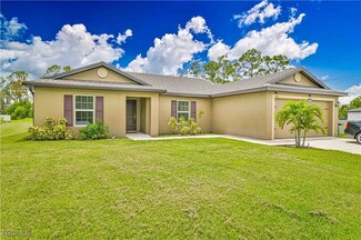 866 Youngreen Dr, Fort Myers, FL 33913