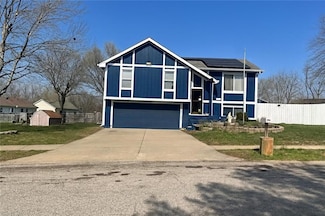 817 N Mohican Dr, Independence, MO 64056